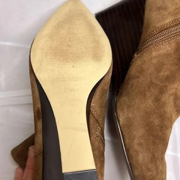 Nine West size 6 1/2m leather boots - Picture 4 of 6